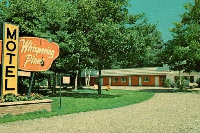 Whispering Pines Motel Calumet (newer photo)